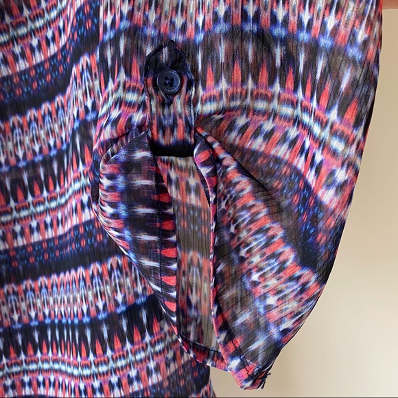 Express Ikat Print Semi-Sheer Pullover Blouse Top Sz XS - Picture 4 of 10
